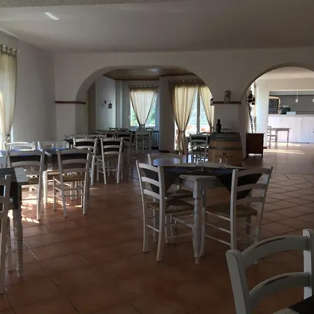מלון Ristorante Belcantone