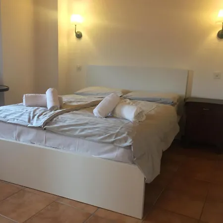 Ristorante Belcantone מלון 3*